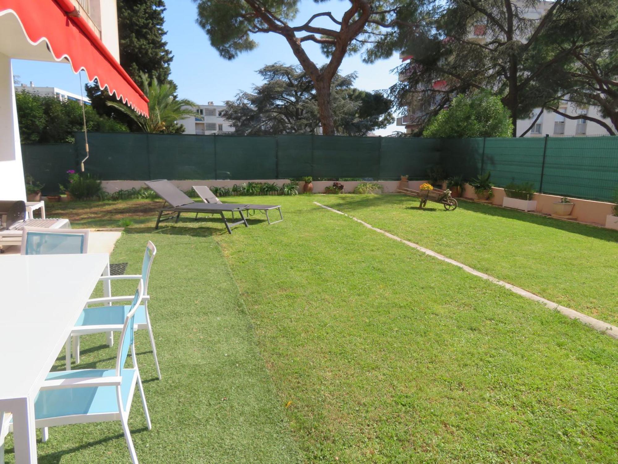 Superbe Rez de Jardin dans résidence au calme Niza Exterior foto